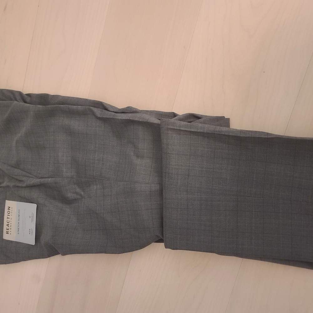 Kenneth Cole New York Gray Dress Pants with Subtle Pattern